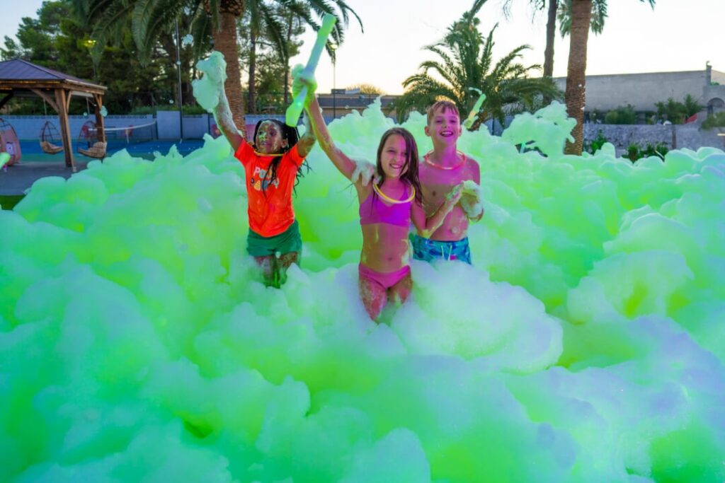 84cd402d ef23 4496 850e 7ccb1470285e Foam Party Landing Page
